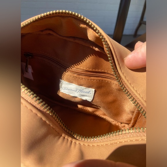 Crossbody Universal Thread purse bag - Picture 7 of 9